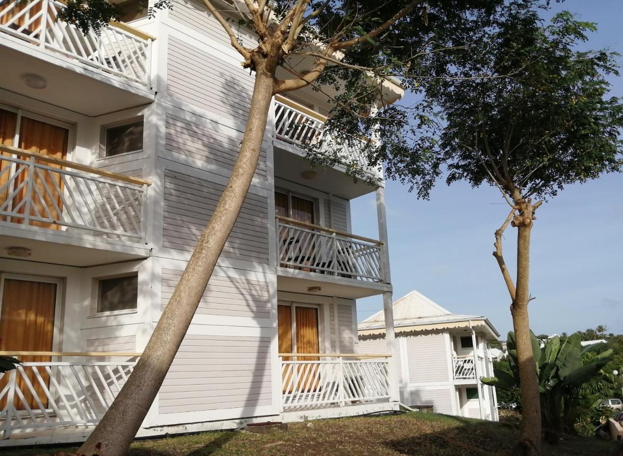 Le Petit Eden - Residence 3 Etoiles - Piscine Et Plage "Le Manganao" سانت فرانسوا المظهر الخارجي الصورة